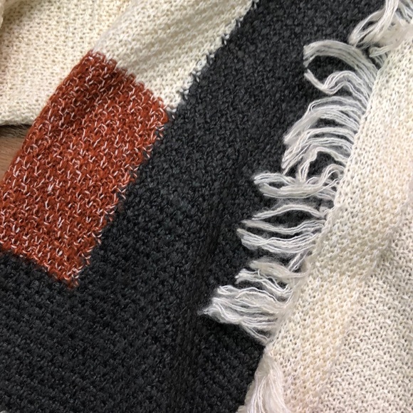 Cardigan - Picture 2 of 3